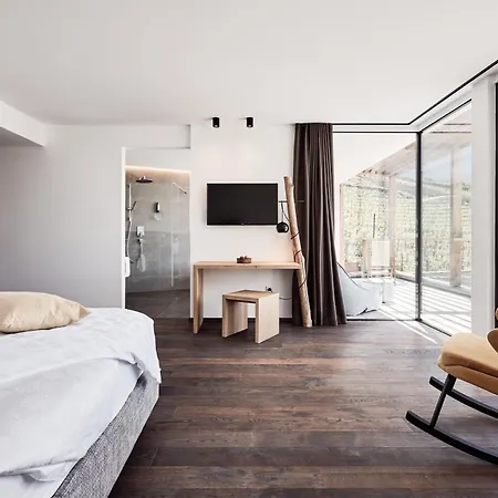 Byhaller Suites & Ao Restaurant-2